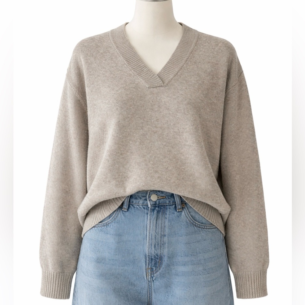 Nordstrom NWT Cotton Blend V-Neck Wardrobe Staple Sweater by Treasure & Bond